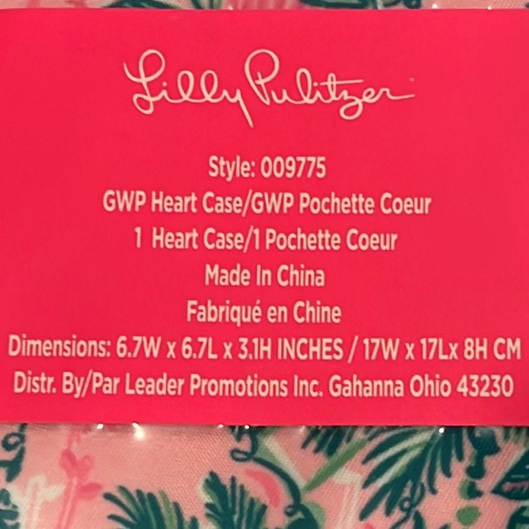 Lilly Pulitzer heart shaped case in "Mandevilla Baby Always Worth It"  NEW - Picture 8 of 9